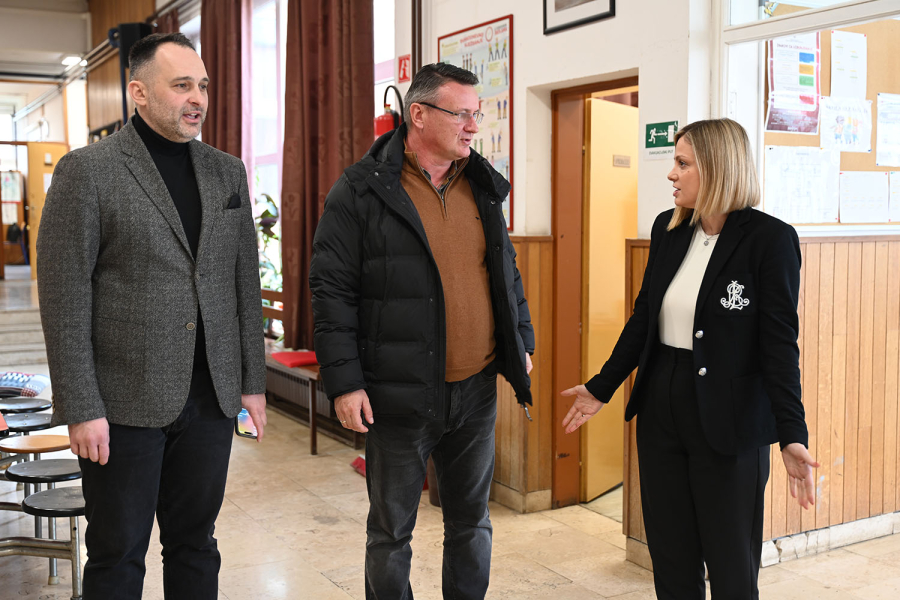 ŽUPAN DANIJEL MARUŠIĆ U OBILASKU ŽUPANIJSKIH ŠKOLA