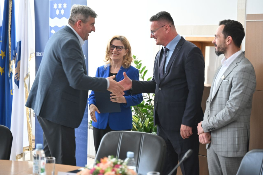 NOVI PROJEKTI U BRODSKO-POSAVSKOJ ŽUPANIJI