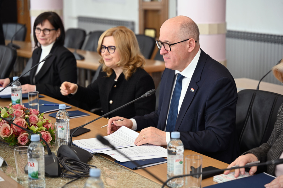 MINISTAR BRANKO BAČIĆ U BRODSKO – POSAVSKOJ ŽUPANIJI